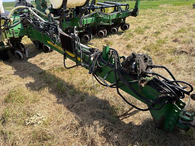 john-deere-1760-image-5