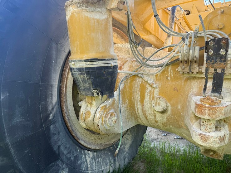 caterpillar-785b-image-39