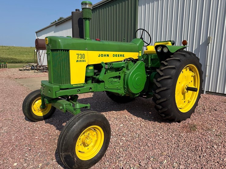 john-deere-730-image-1