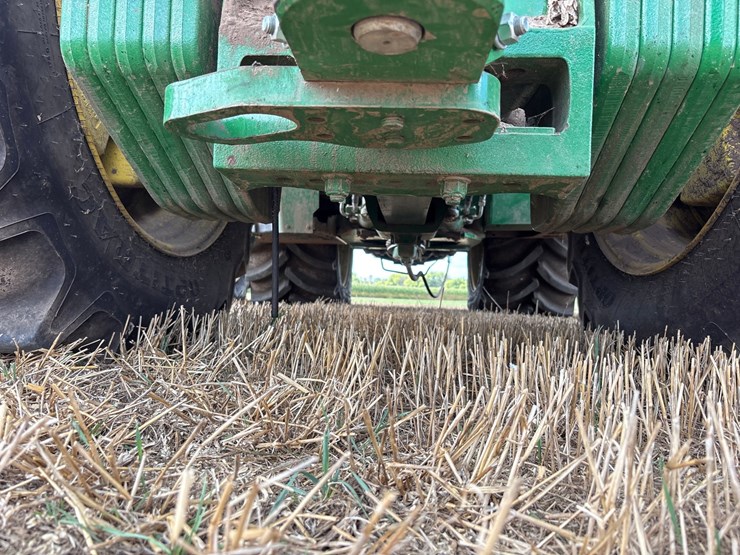 2022-john-deere-640-image-97
