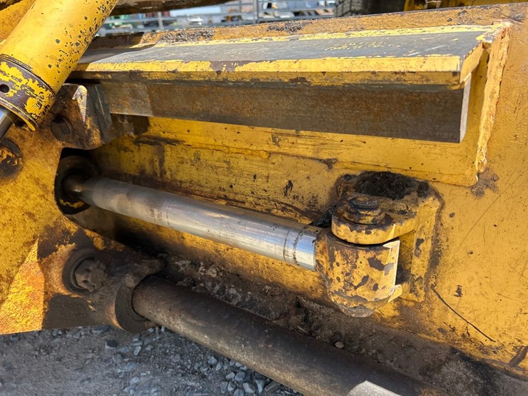 komatsu-gd650a-image-30