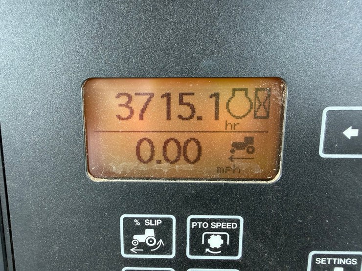 john-deere-8130-image-76