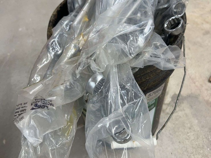 5-gallon-bucket-of-unused-metric-wrenches-image-1