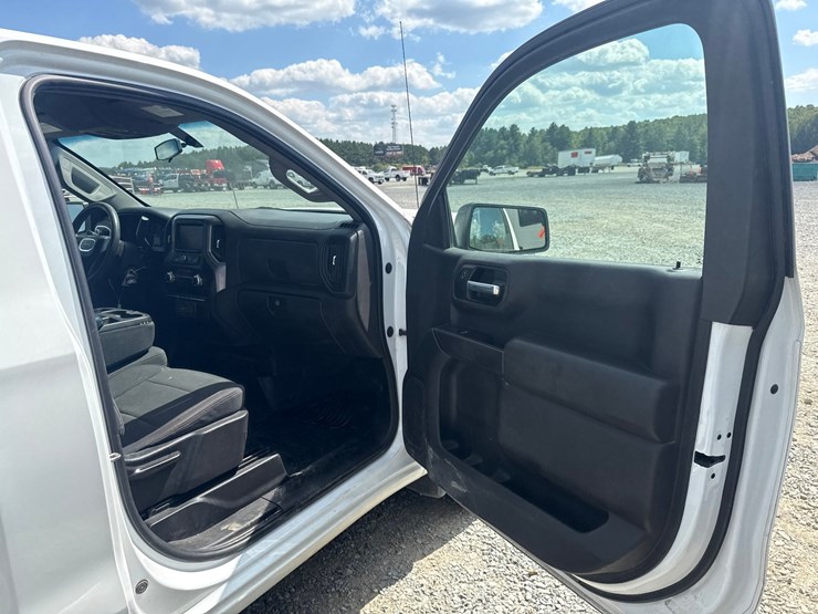2020-gmc-sierra-1500-image-33