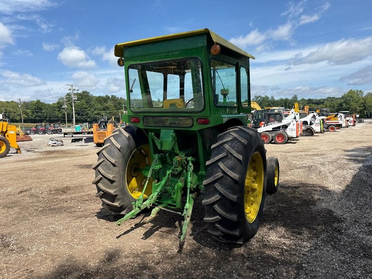 john-deere-3020-image-4