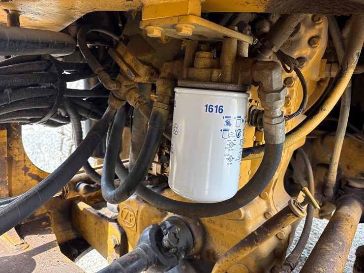 deere-444h-image-46