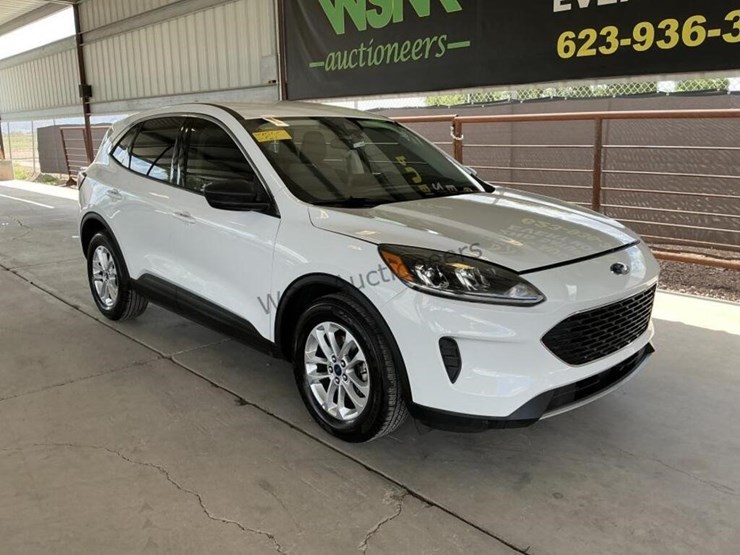 2022-ford-escape-image-2