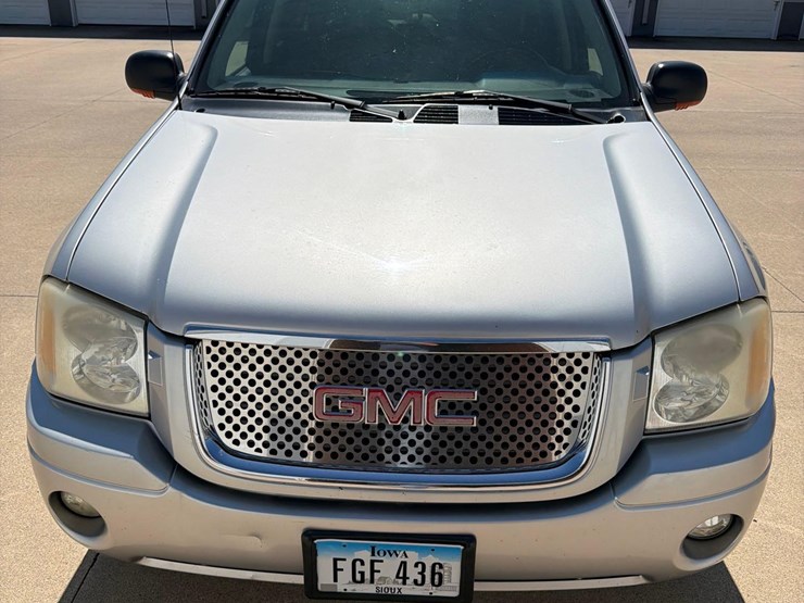 2005-gmc-1500-image-2