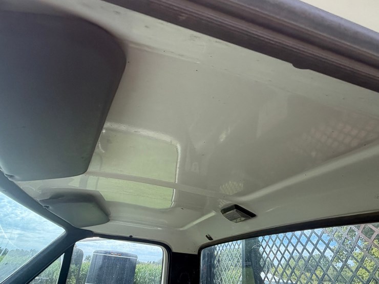 1998-ford-f700-image-34