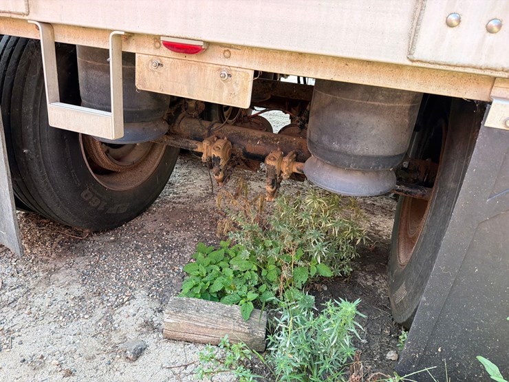 2003-wilson-grain-trailer-image-9