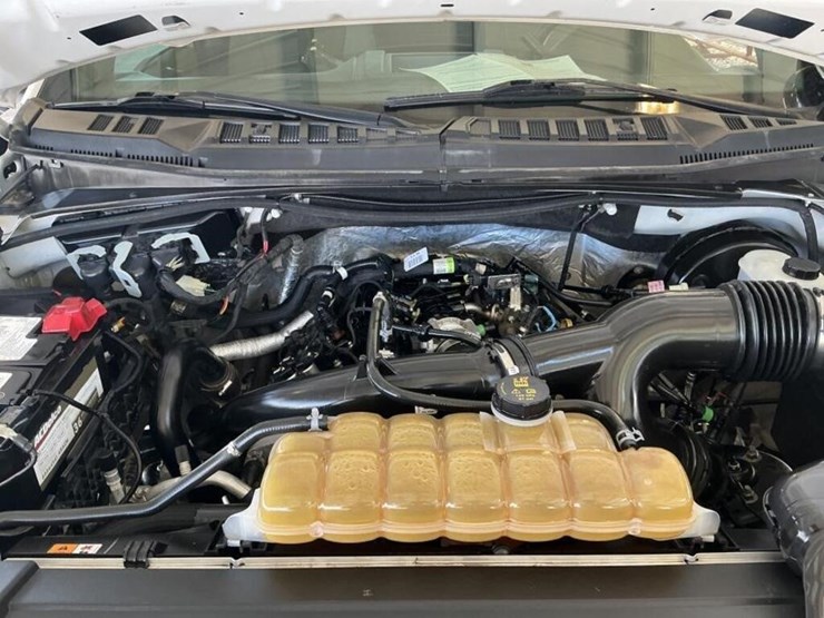 2020-ford-f150-image-10