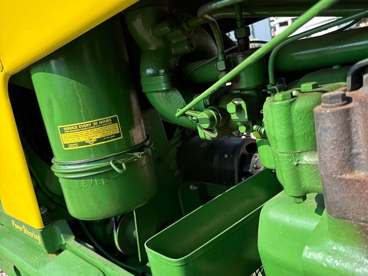 john-deere-630-image-22