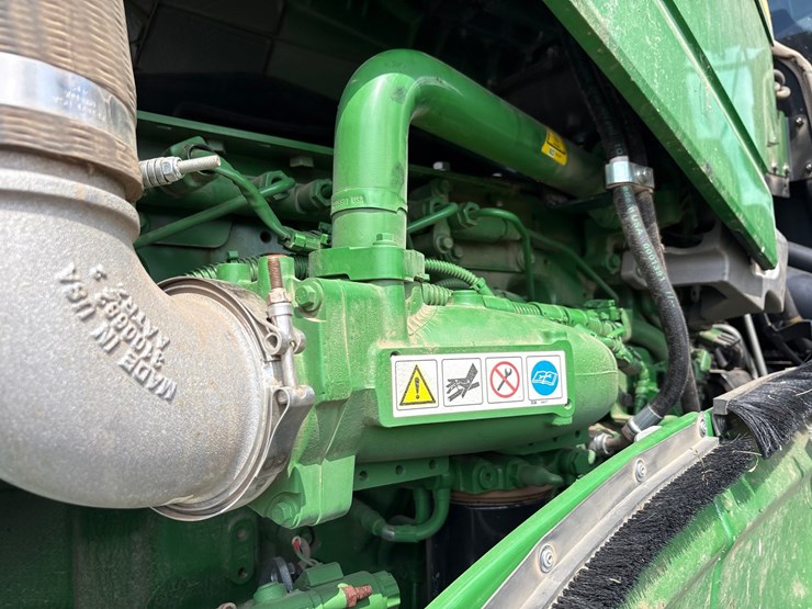 2022-john-deere-640-image-56