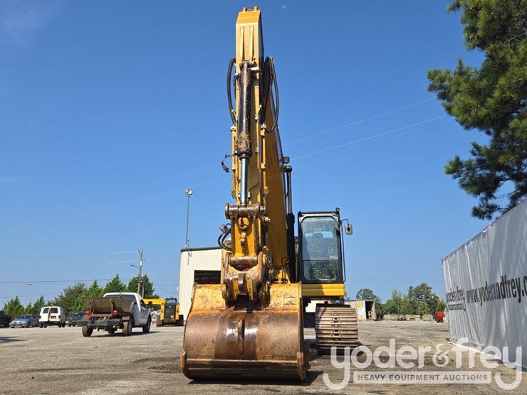 2019-caterpillar-335fl-image-8