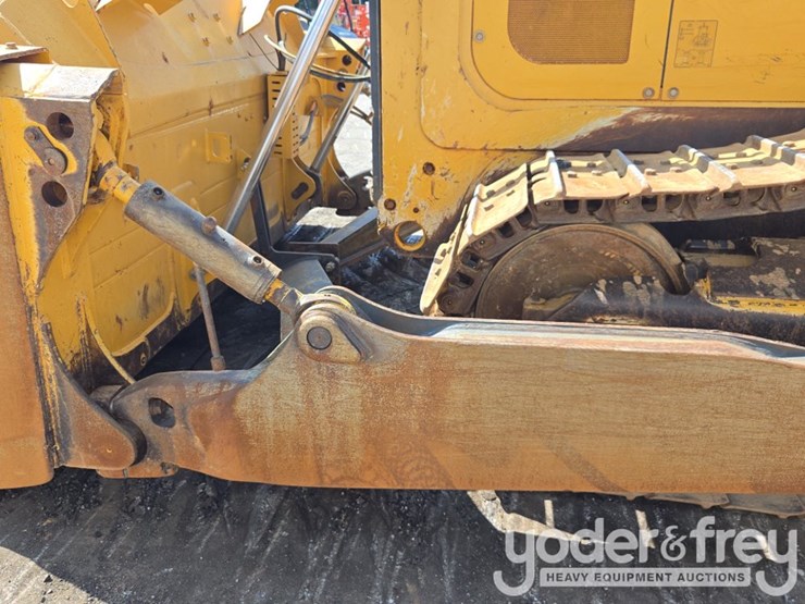 2018-deere-850k-lgp-image-29