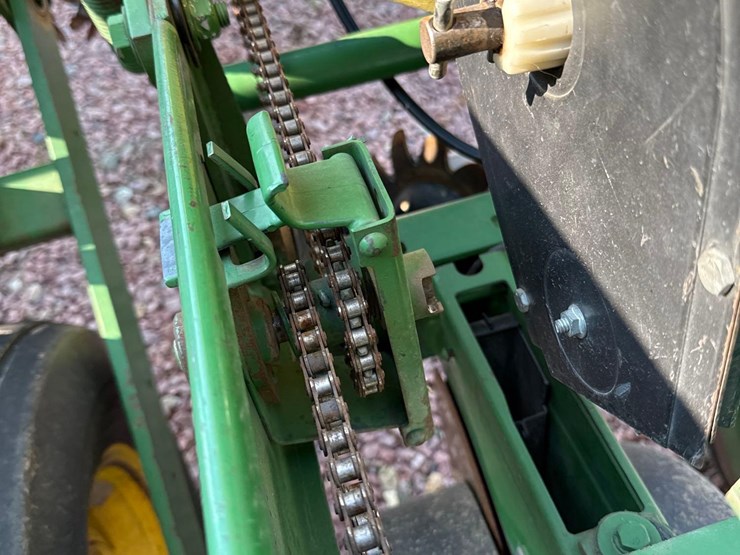 john-deere-7000-image-45