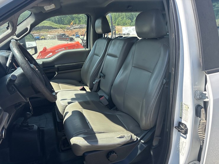 2017-ford-f350-image-35