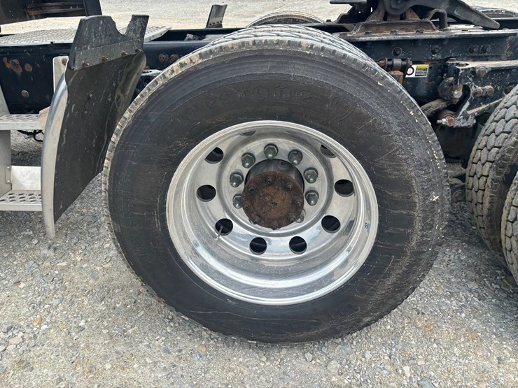 2012-kenworth-w900-image-119
