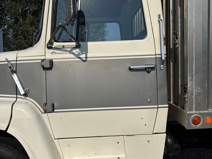 1979-ford-f700-image-10