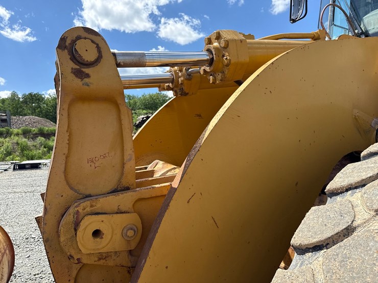 caterpillar-980g-image-26