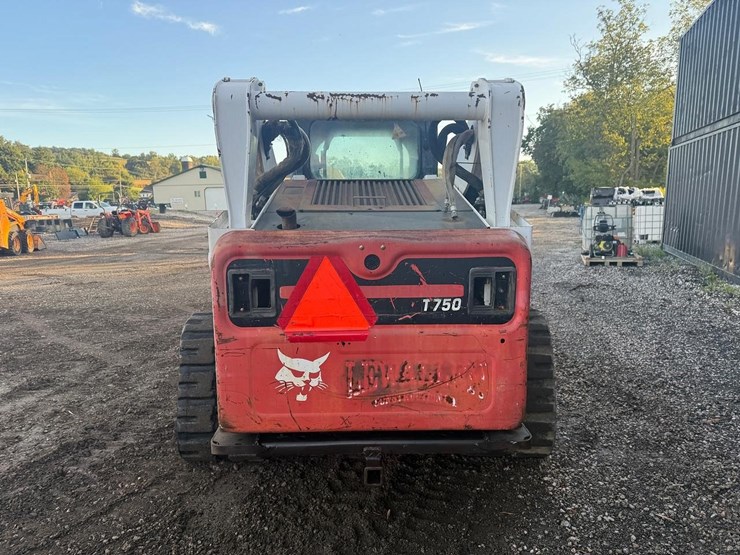 bobcat-t750-image-3