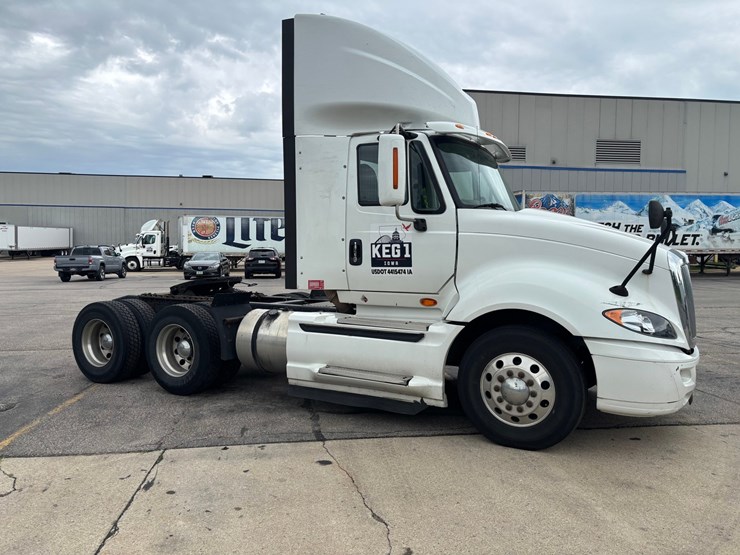 2015-international-prostar-image-4