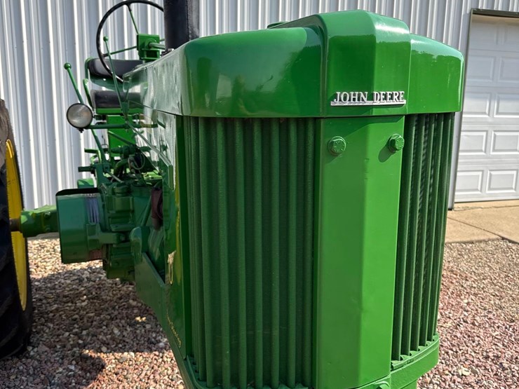 john-deere-70-image-15