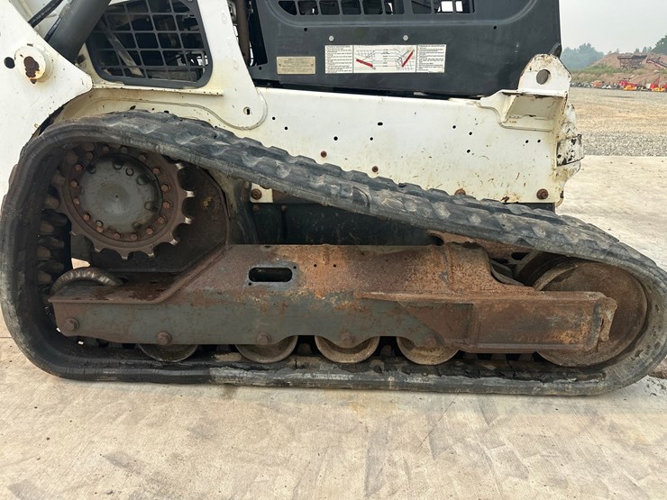 2018-bobcat-t630-image-45