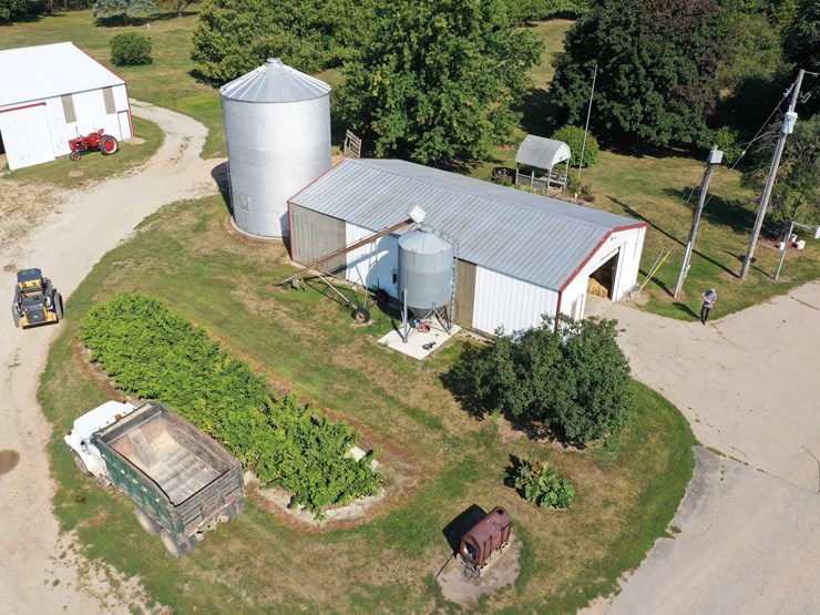#60000-•-29.92-acre-farm-with-home,-barns-&-outbuildings-image-10