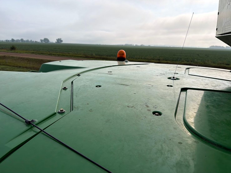 2013-john-deere-s660-image-120