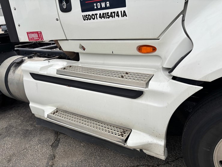 2015-international-prostar-image-25