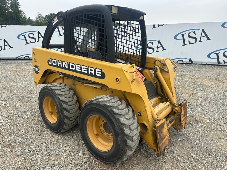 john-deere-250-image-7