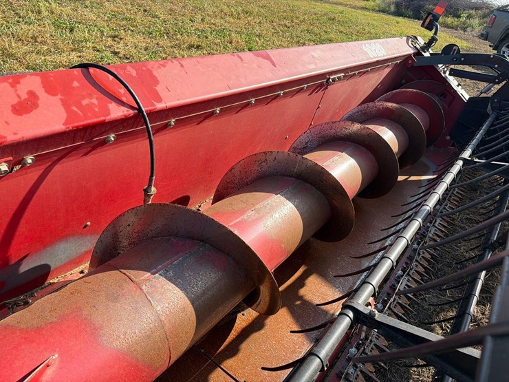 2005-case-ih-1020-image-46
