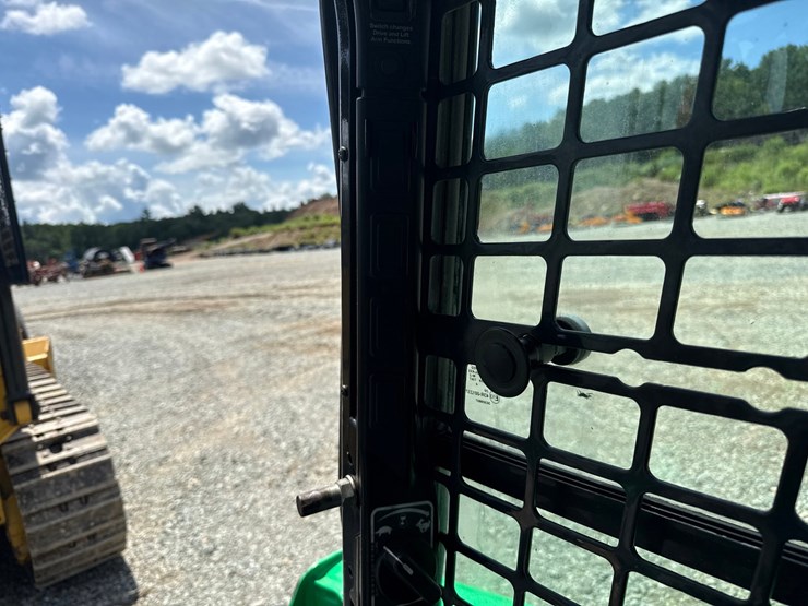 2019-bobcat-t550-image-46