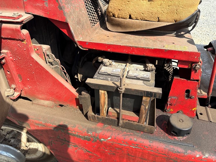 #61426-•-clark-forklift-image-27