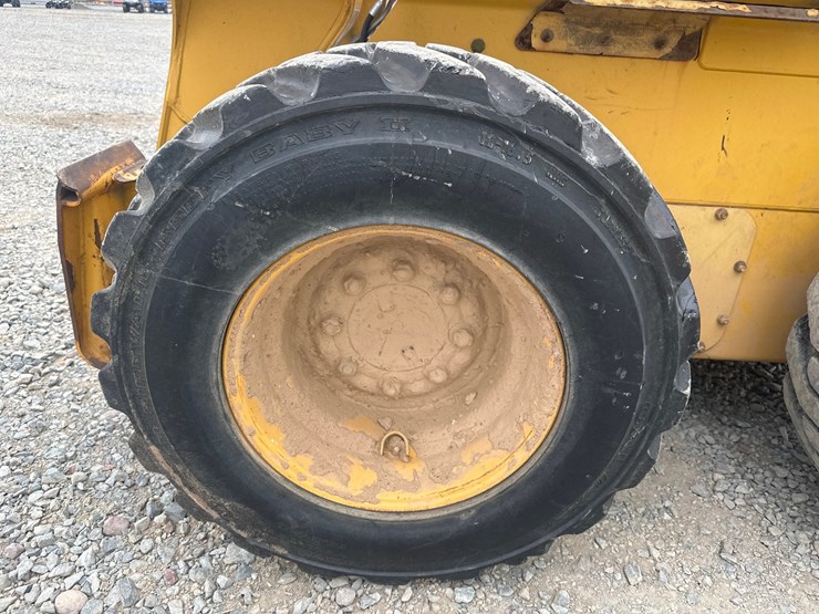 john-deere-250-image-59