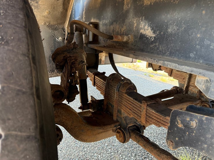 #2470-•-2002-tor-truck-dr-4280-crane-truck-image-61