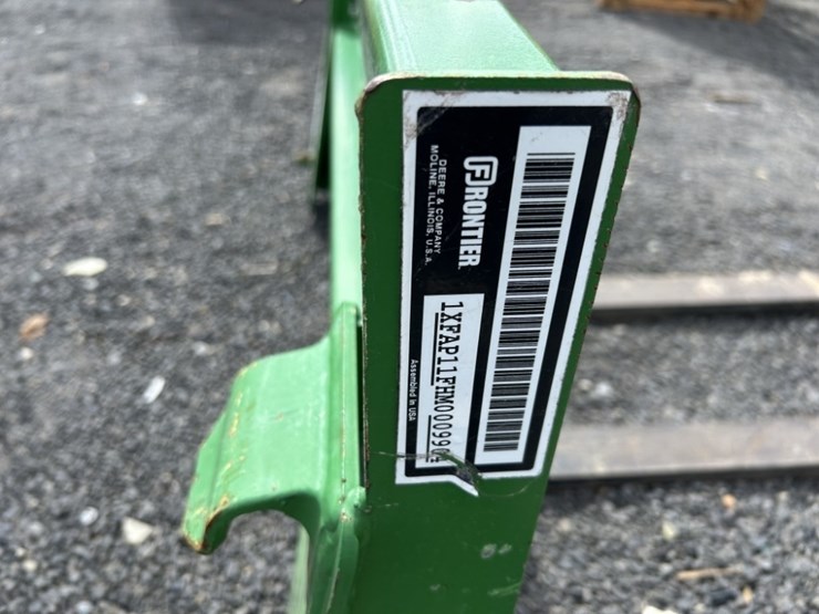 john-deere-1025r-image-9