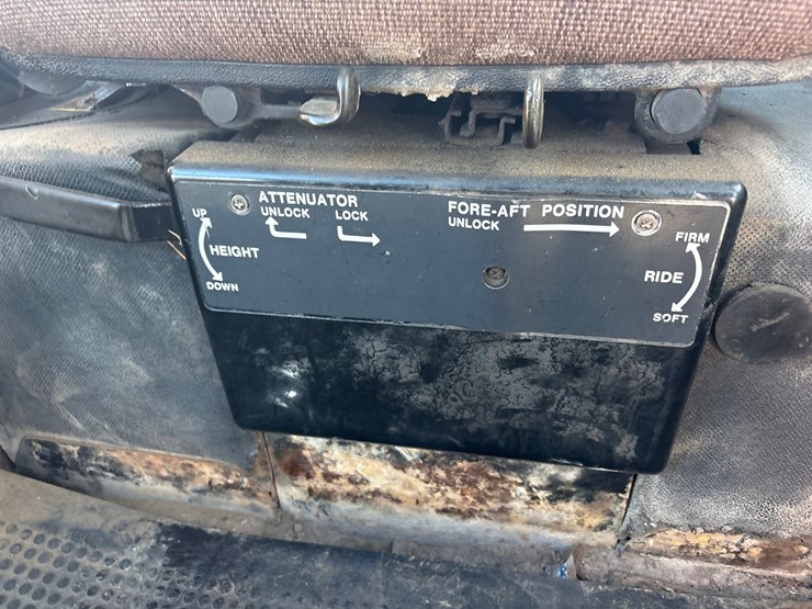 john-deere-4640-image-44