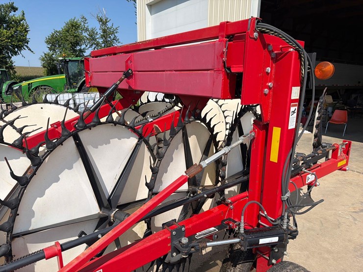 agco-5130-17-wheel-pull-type-rake—1-owner-image-32