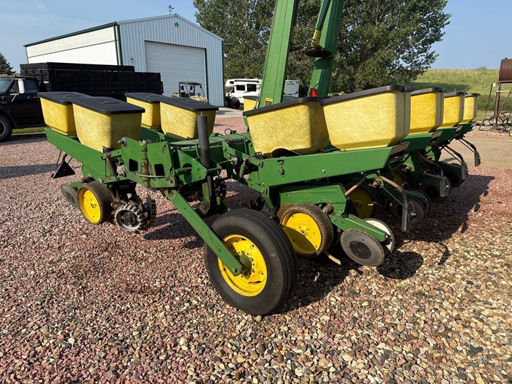 john-deere-7000-image-4