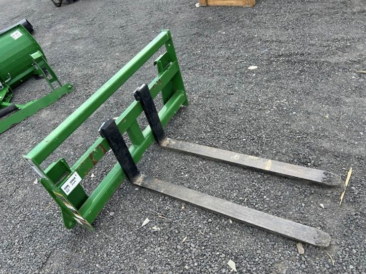 john-deere-1025r-image-4