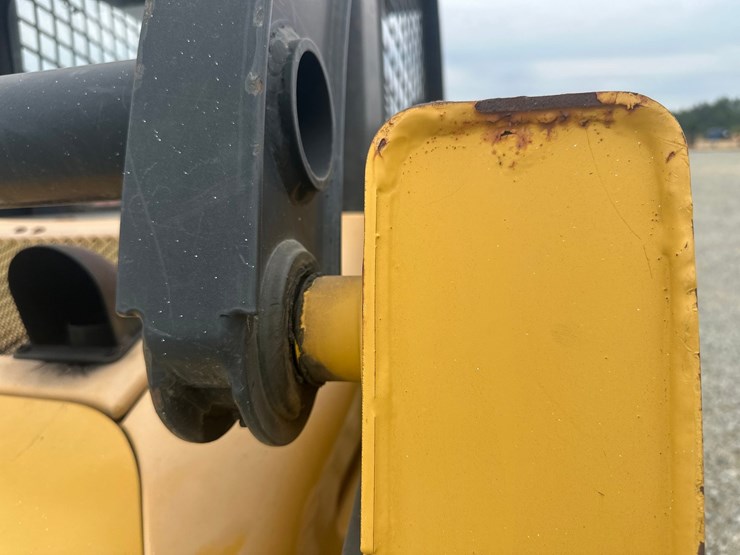 john-deere-250-image-19
