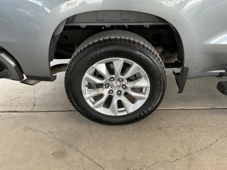 2020-chevrolet-silverado-1500-image-8