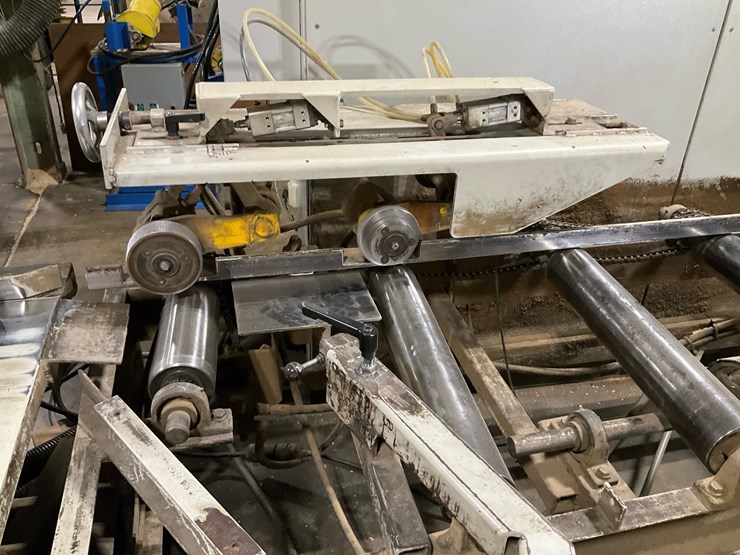 #196-•-weinig-hydromat-2000-&-unimat-23-e-moulders-with-american-lifts-conveyor-system-&-pacific-powertech-15-hp-hpu-image-19