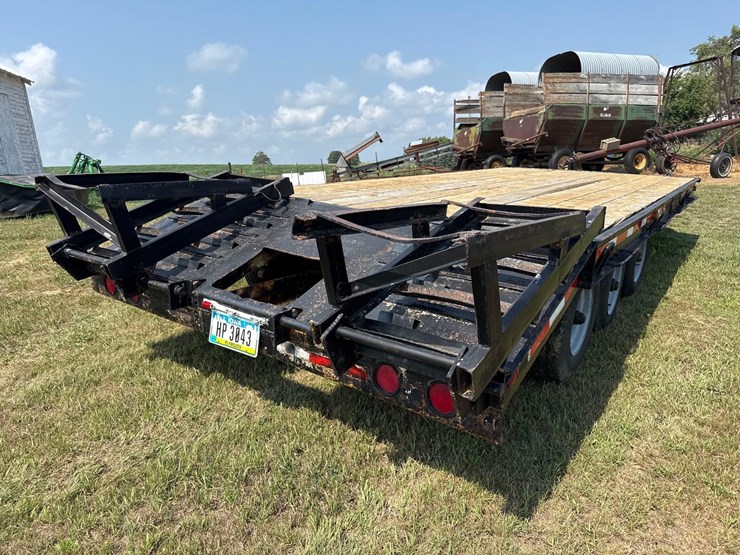1972-fruehof-8ft-x-19ft-flatbed-equipment-trailer-image-4