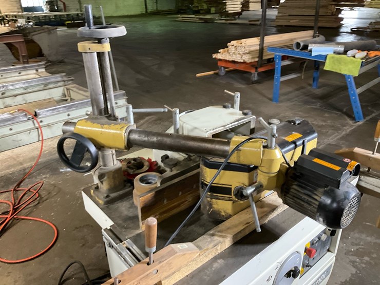 #251-•-2002-scmi-t-110i-spindle-shaper-image-8