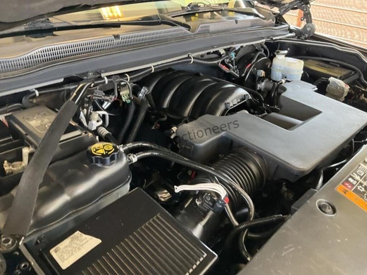 2019-chevrolet-tahoe-image-13