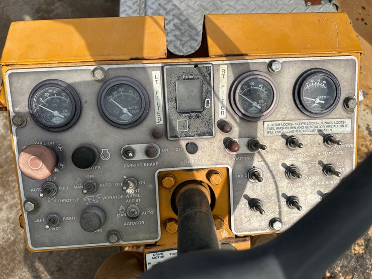 blaw-knox-pf3200-image-41