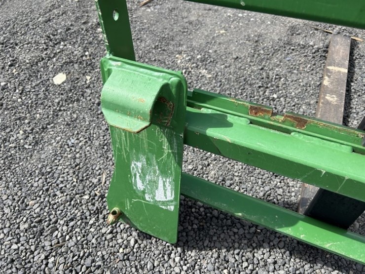 john-deere-1025r-image-7